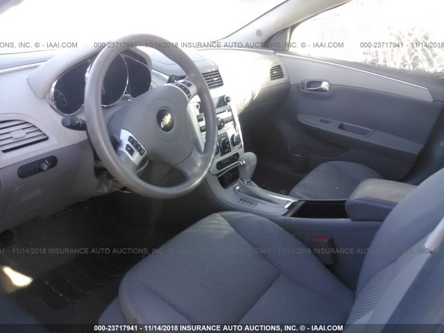 1G1ZC5E04AF168560 - 2010 CHEVROLET MALIBU 1LT SILVER photo 5