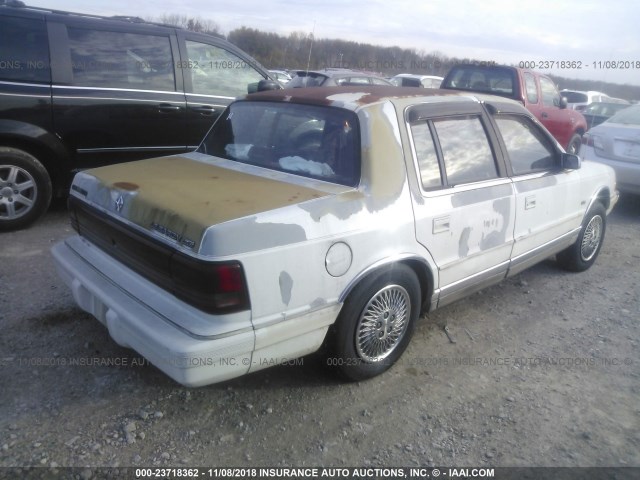 1C3AA3635RF156411 - 1994 CHRYSLER LEBARON LE A-BODY WHITE photo 4