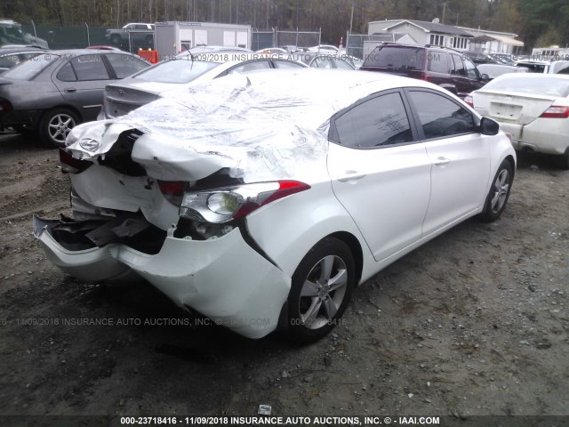 5NPDH4AE2DH238906 - 2013 HYUNDAI ELANTRA GLS/LIMITED WHITE photo 4