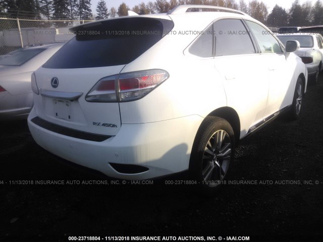 2T2BC1BA3FC007286 - 2015 LEXUS RX 450H WHITE photo 4