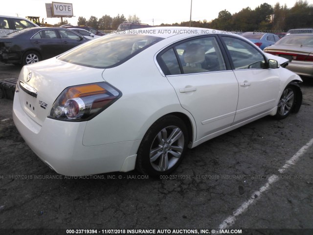 1N4BL2AP3BN444721 - 2011 NISSAN ALTIMA SR WHITE photo 4