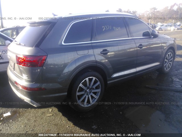 WA1LAAF7XJD048839 - 2018 AUDI Q7 PREMIUM PLUS GRAY photo 4