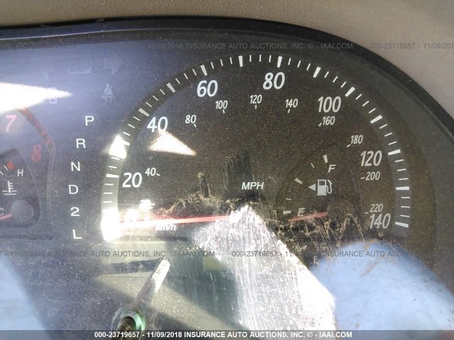 JTDBE32K020058722 - 2002 TOYOTA CAMRY LE/XLE/SE SILVER photo 7