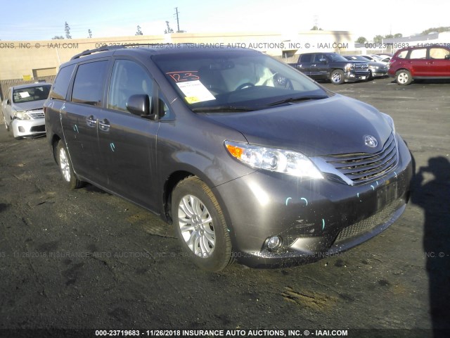 5TDYK3DC9FS652320 - 2015 TOYOTA SIENNA XLE/LIMITED GRAY photo 1