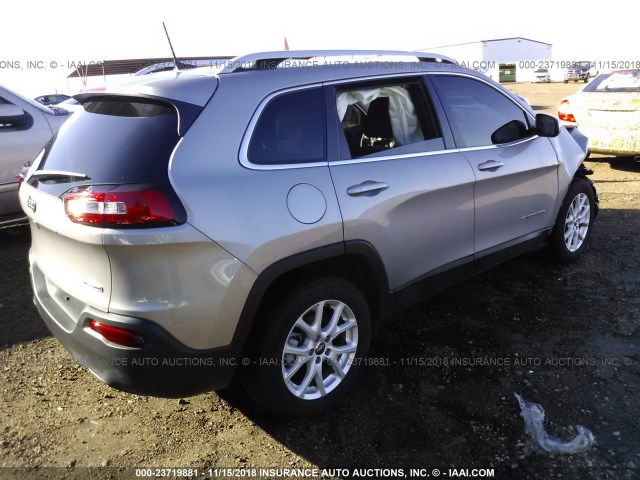 1C4PJLCB9JD566131 - 2018 JEEP CHEROKEE LATITUDE SILVER photo 4