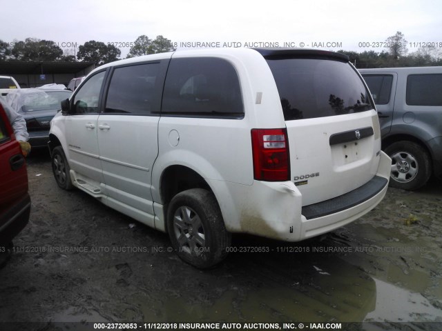 2D4RN4DE3AR445381 - 2010 DODGE GRAND CARAVAN SE WHITE photo 3