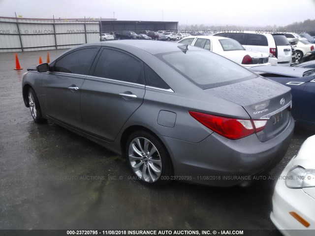 5NPEC4AC6DH529863 - 2013 HYUNDAI SONATA SE/LIMITED GRAY photo 3