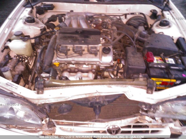 JT2BF12K0T0135438 - 1996 TOYOTA CAMRY LE/XLE/SE WHITE photo 10