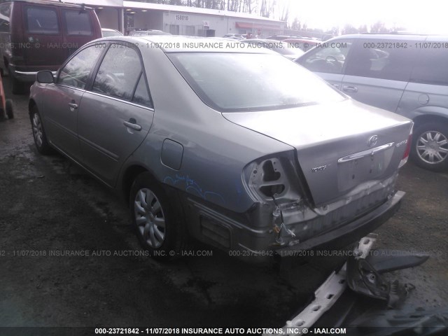 4T1BE32K55U973770 - 2005 TOYOTA CAMRY LE/XLE/SE SILVER photo 3