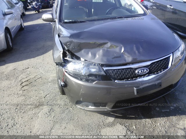 KNAFU5A29C5476022 - 2012 KIA FORTE EX BROWN photo 6