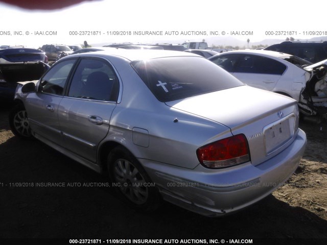 KMHWF35H05A103957 - 2005 HYUNDAI SONATA GLS/LX SILVER photo 3