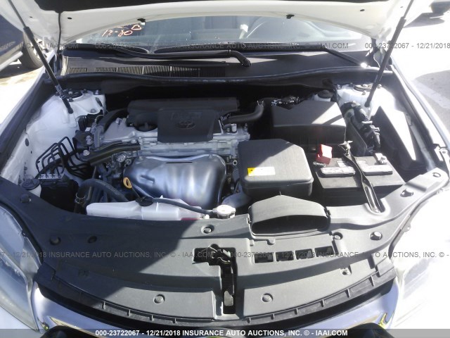 4T1BF1FK4HU687859 - 2017 TOYOTA CAMRY WHITE photo 10