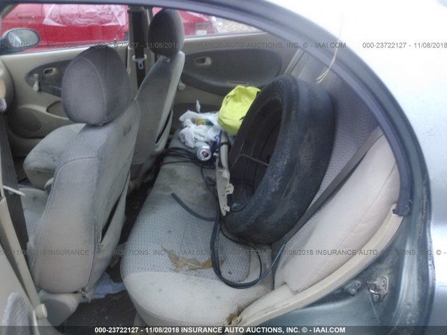 KNADC123716067292 - 2001 KIA RIO GREEN photo 8