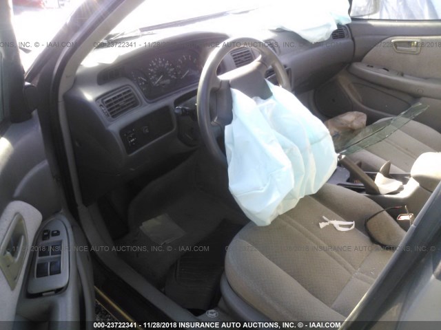 4T1BF22K91U127904 - 2001 TOYOTA CAMRY LE/XLE 灰色 照片 5