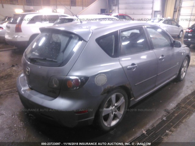 JM1BK343951239265 - 2005 MAZDA 3 HATCHBACK GRAY photo 4