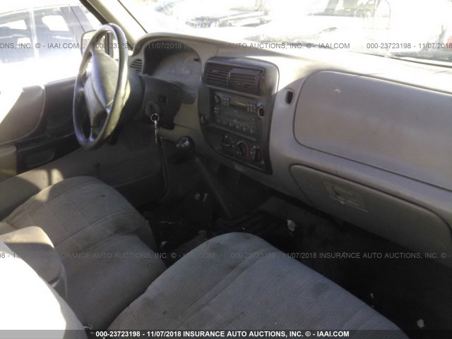 1FTCR10A1VPB19059 - 1997 FORD RANGER WHITE photo 5