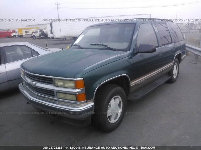 1GNEK13RXTJ407913 - 1996 CHEVROLET TAHOE K1500 GREEN photo 2