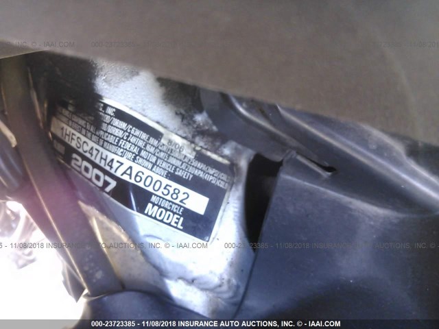 1HFSC47H47A600582 - 2007 HONDA GL1800 SILVER photo 10