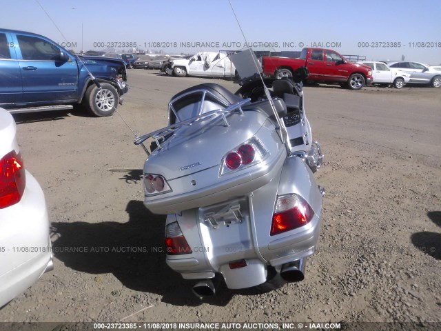 1HFSC47H47A600582 - 2007 HONDA GL1800 SILVER photo 6