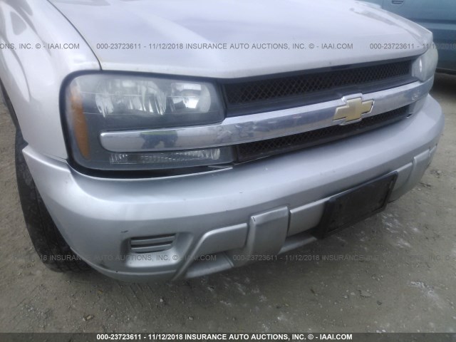 1GNDT13S972185327 - 2007 CHEVROLET TRAILBLAZER LS/LT SILVER photo 6