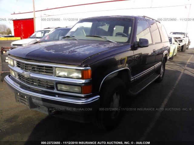 1GNEK13R0VJ370793 - 1997 CHEVROLET TAHOE K1500 MAROON photo 2