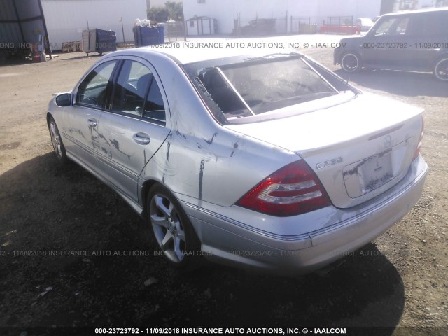 WDBRF52H97F936274 - 2007 MERCEDES-BENZ C 230 SILVER photo 3