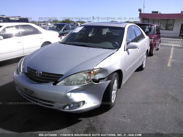 4T1BE30K54U283888 - 2004 TOYOTA CAMRY LE/XLE/SE SILVER photo 2