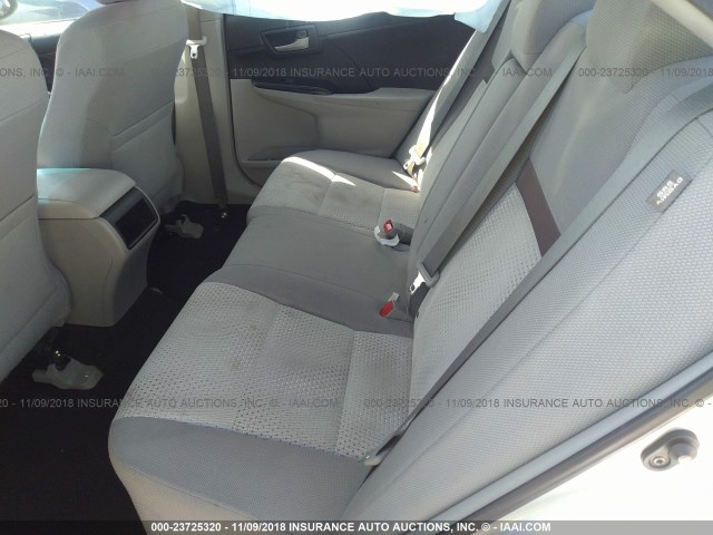 4T4BF1FKXER360190 - 2014 TOYOTA CAMRY L/SE/LE/XLE Gümüş foto 8