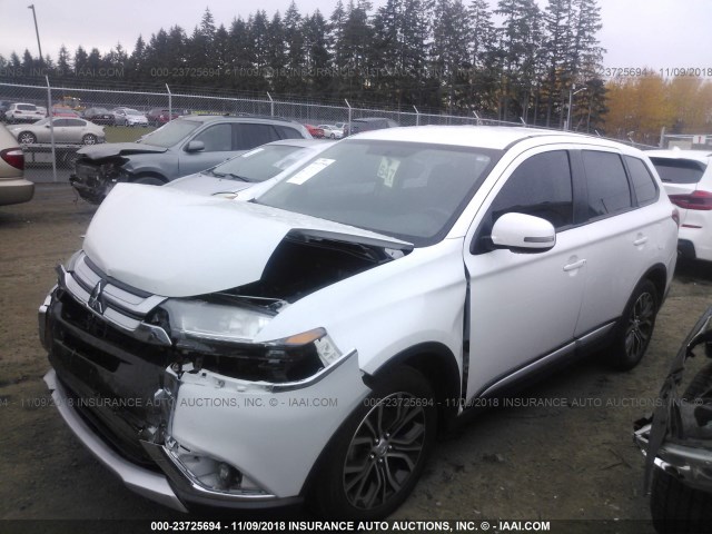 JA4AD3A38GZ013422 - 2016 MITSUBISHI OUTLANDER SE/SEL WHITE photo 2