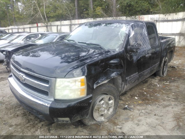 1GCEC19087Z505635 - 2007 CHEVROLET SILVERADO C1500 BLACK photo 2