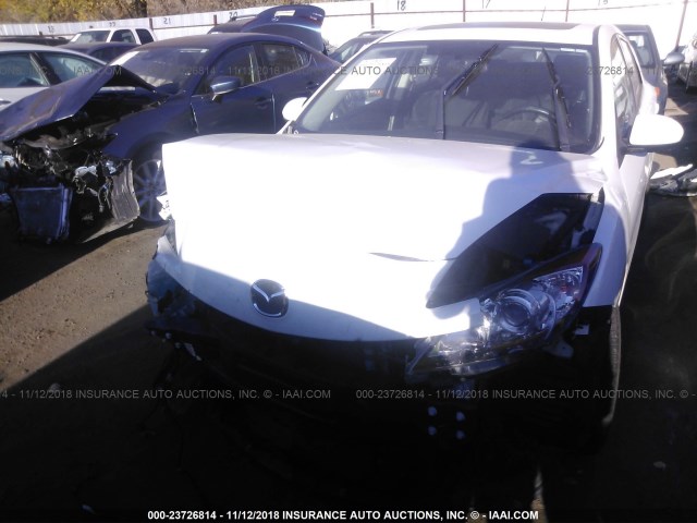 JM1BL1H67A1354608 - 2010 MAZDA 3 S WHITE photo 6