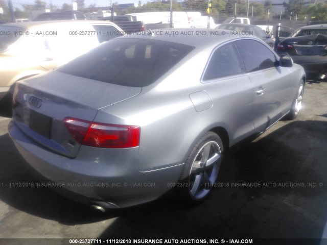 WAUDK78T19A018465 - 2009 AUDI A5 QUATTRO GRAY photo 4