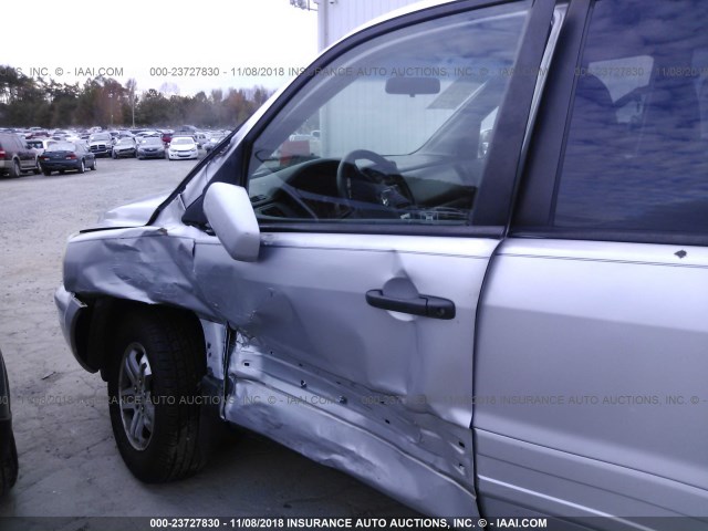 2HKYF18473H506124 - 2003 HONDA PILOT EX SILVER photo 6