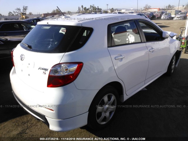 2T1KE40E19C023125 - 2009 TOYOTA COROLLA MATRIX S WHITE photo 4