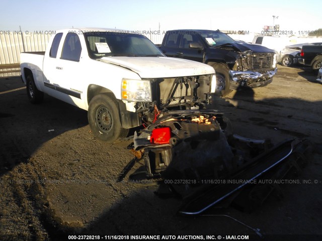 2GCEC19J481238898 - 2008 CHEVROLET SILVERADO C1500 WHITE photo 1