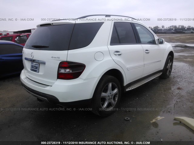 4JGBB86EX8A319685 - 2008 MERCEDES-BENZ ML 350 WHITE photo 4