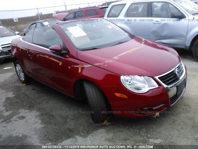 WVWAA7AH3AV017152 - 2010 VOLKSWAGEN EOS TURBO/KOMFORT RED photo 1