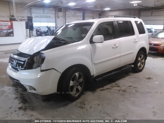 5FNYF4H75CB028649 - 2012 HONDA PILOT EXLN WHITE photo 2