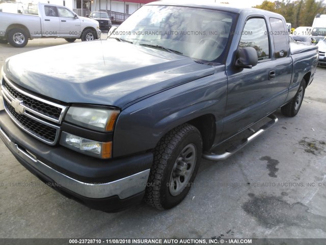 1GCEC19X57Z101303 - 2007 CHEVROLET SILVERADO C1500 CLASSIC BLUE photo 2