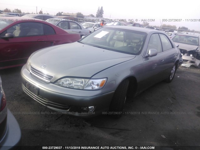 JT8BF28G010326403 - 2001 LEXUS ES 300 GRAY photo 2