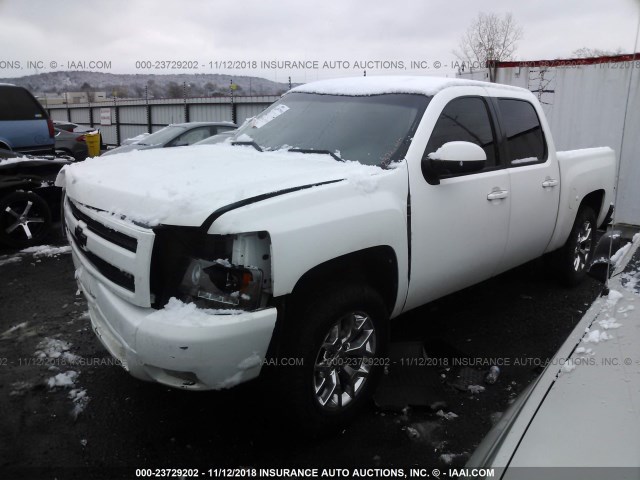 3GCEK33229G177754 - 2009 CHEVROLET SILVERADO K1500 LTZ WHITE photo 2