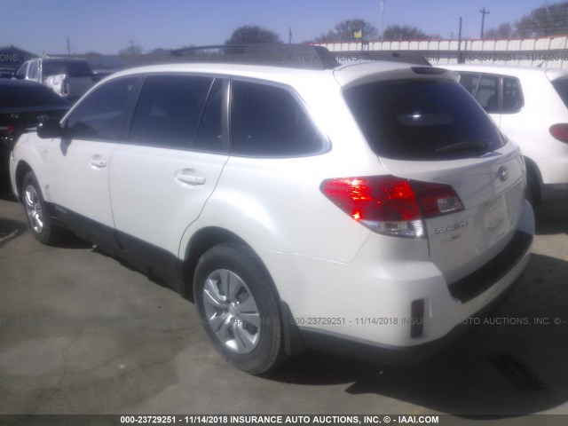 4S4BRCAC5D3278014 - 2013 SUBARU OUTBACK 2.5I WHITE photo 3