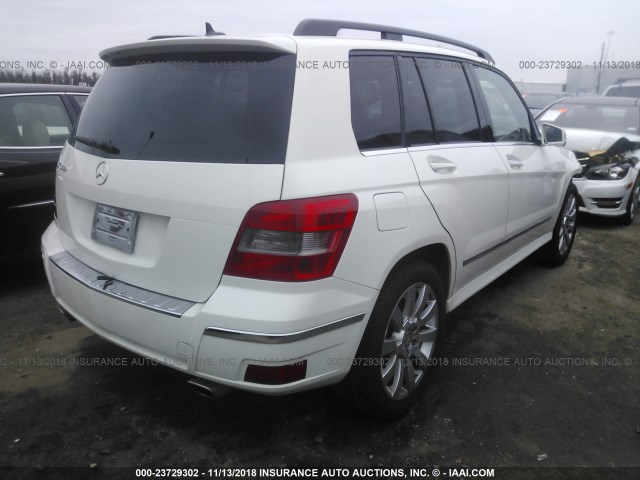 WDCGG5GB2CF798365 - 2012 MERCEDES-BENZ GLK 350 WHITE photo 4