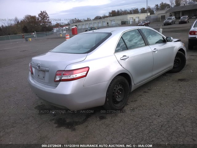 4T1BF3EK5AU012265 - 2010 TOYOTA CAMRY SE/LE/XLE GRAY photo 4