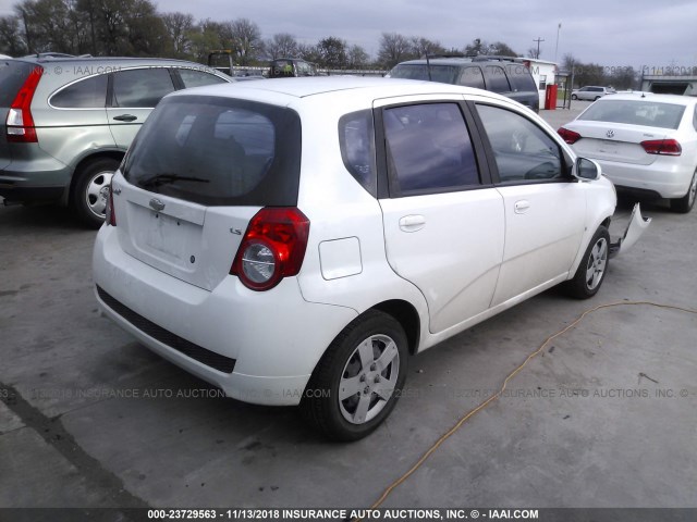 KL1TD66E69B335859 - 2009 CHEVROLET AVEO LS/LT WHITE photo 4