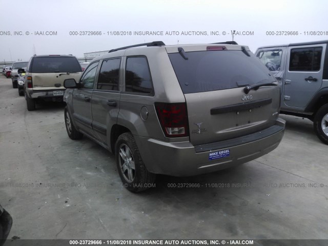 1J4GS48K95C717633 - 2005 JEEP GRAND CHEROKEE LAREDO/COLUMBIA/FREEDOM 金色 照片 3