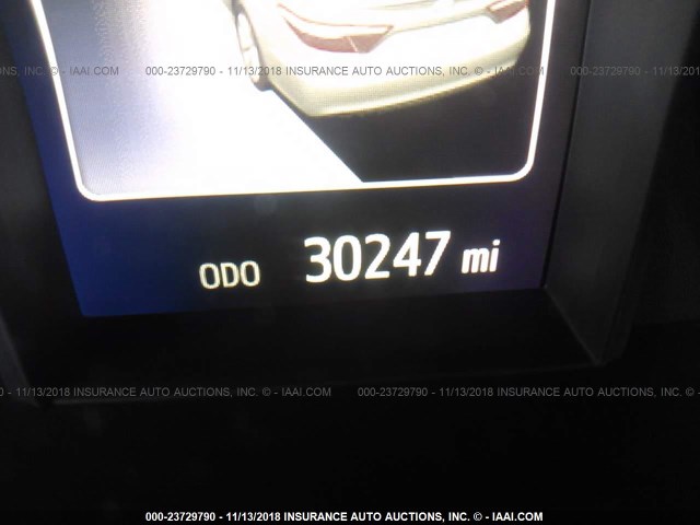 4T1BF1FK5HU617271 - 2017 TOYOTA CAMRY LE/XLE/SE/XSE WHITE photo 7