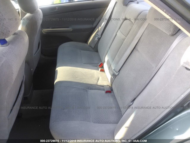 JTDBE30K720130776 - 2002 TOYOTA CAMRY LE/XLE/SE GREEN photo 8