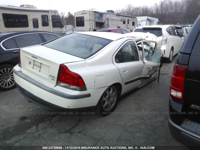 YV1RH58D822121705 - 2002 VOLVO S60 2.5T WHITE photo 4