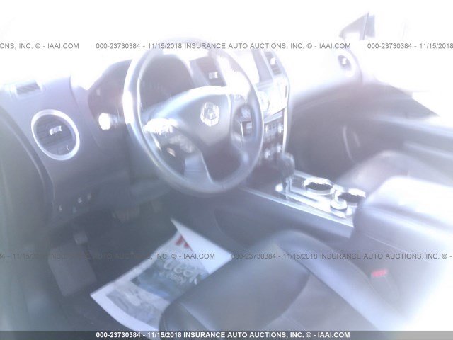 5N1AR2MM2EC647908 - 2014 NISSAN PATHFINDER S/SV/SL/PLATINUM SILVER photo 5